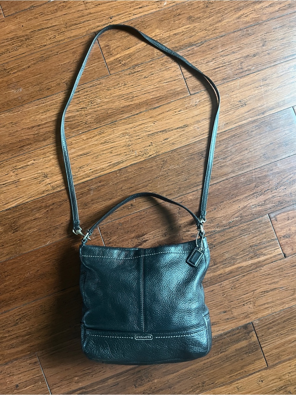 Coach Park Pebbled Leather Black Handbag Hobo Emerald Green Lining